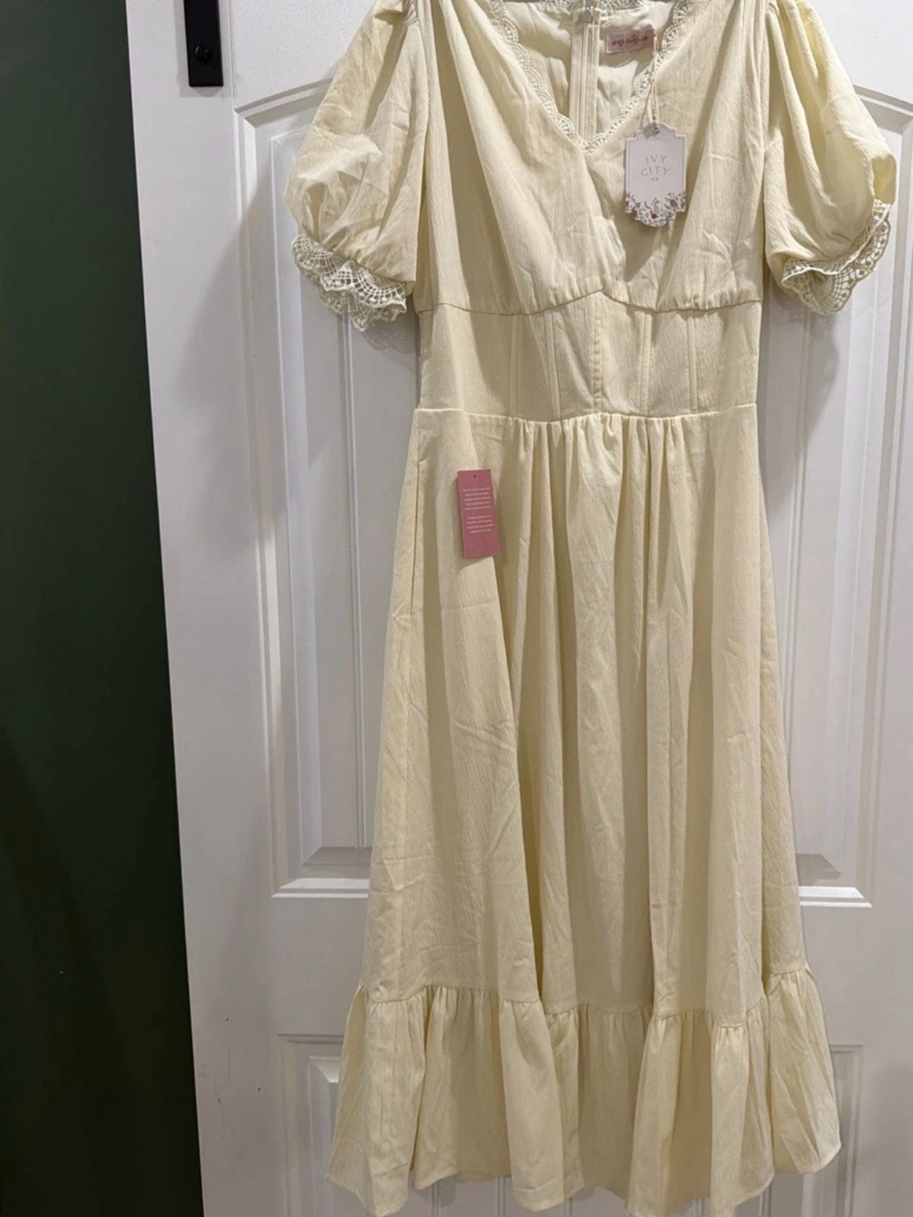 Ivy City Co yellow women’s maxi Dress NWT